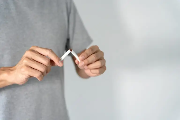 cigarette-7788812_1920